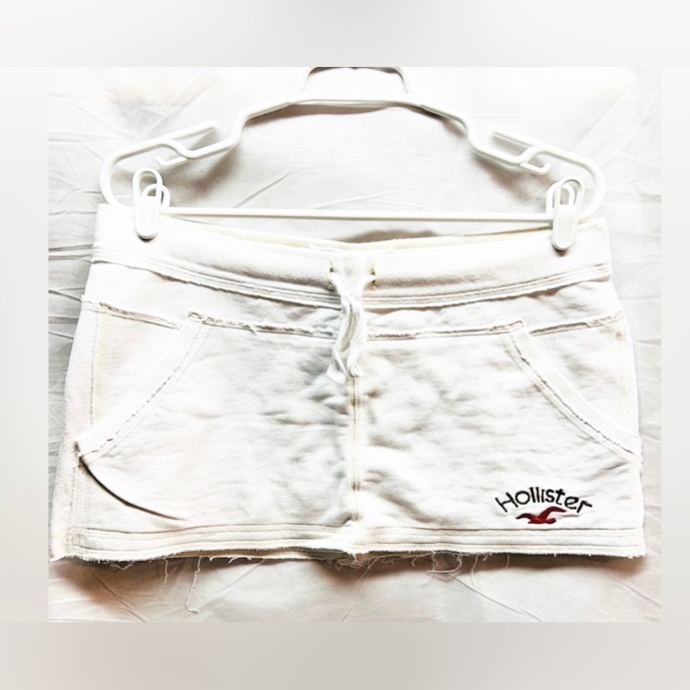 Women’s Hollister Skirt- size L